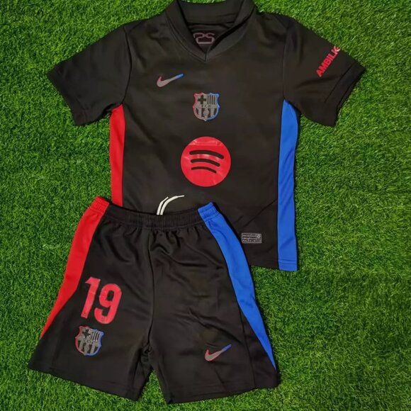 Youth Kits barcelona Yamal jersey 2024/25 - Picture 2 of 3